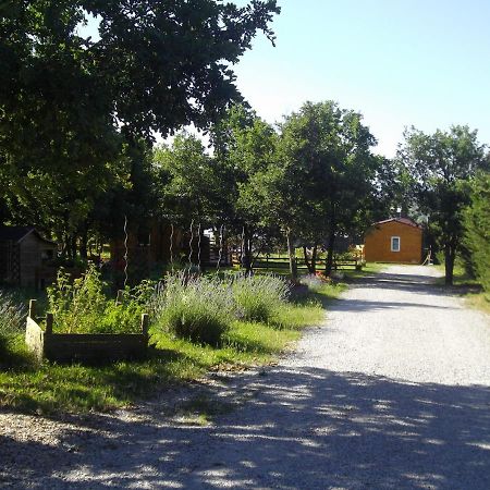 Chalet 2 Pers. + Bebe Montolieu Buitenkant foto
