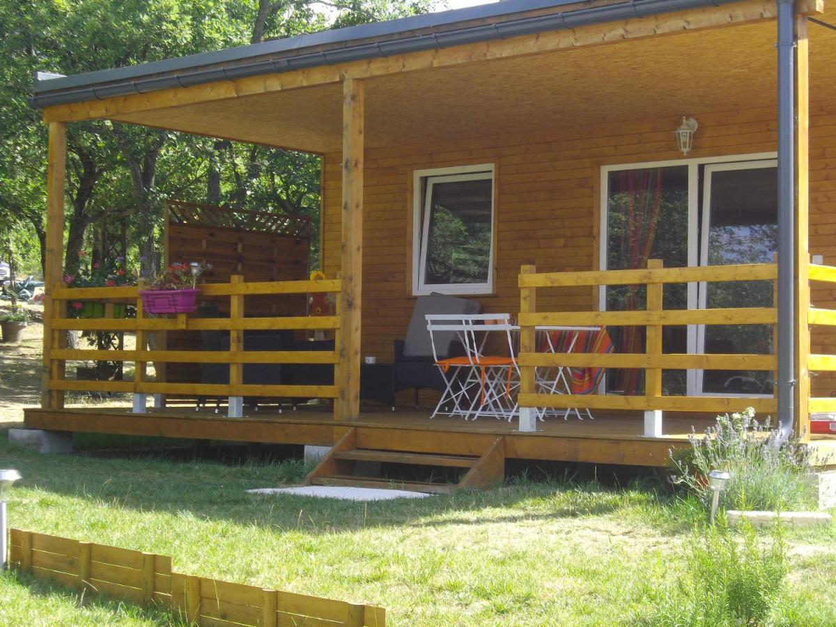 Chalet 2 Pers. + Bebe Montolieu Buitenkant foto