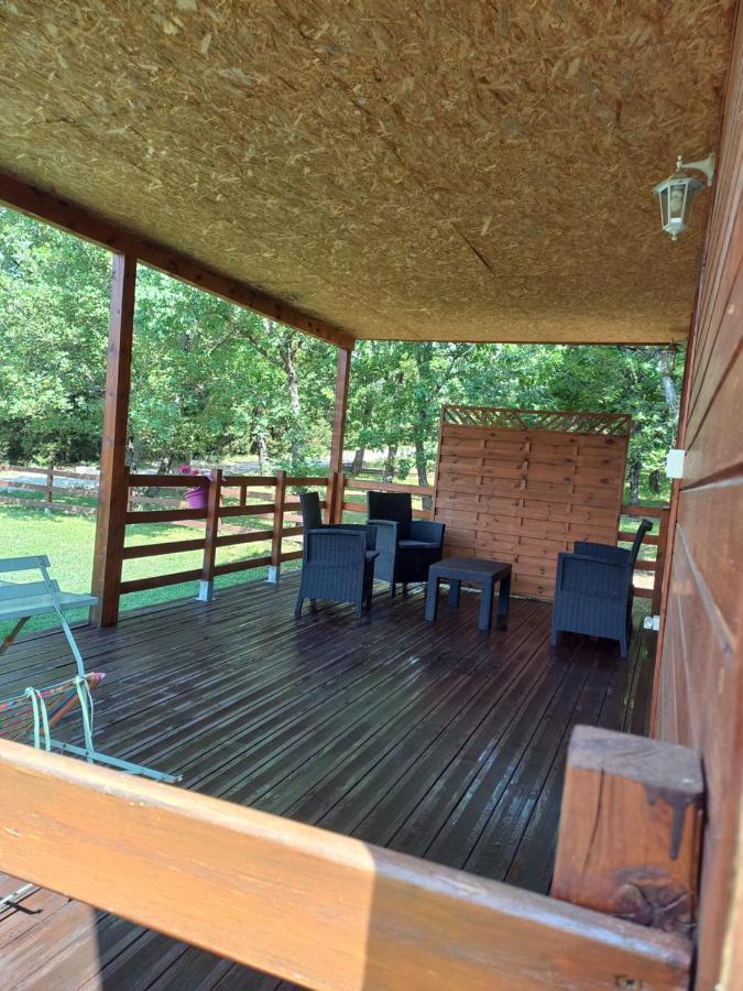 Chalet 2 Pers. + Bebe Montolieu Buitenkant foto